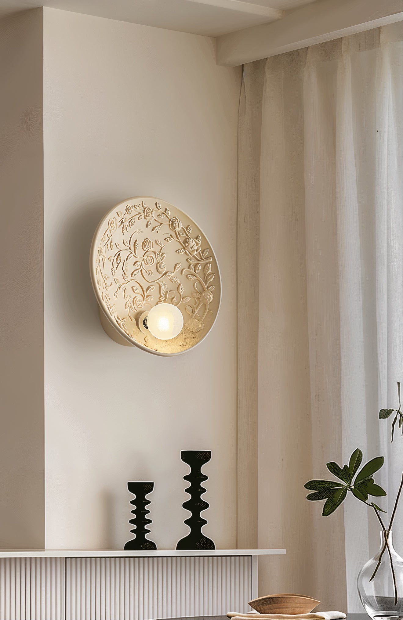 Floral Embossed Decorative Wall Light