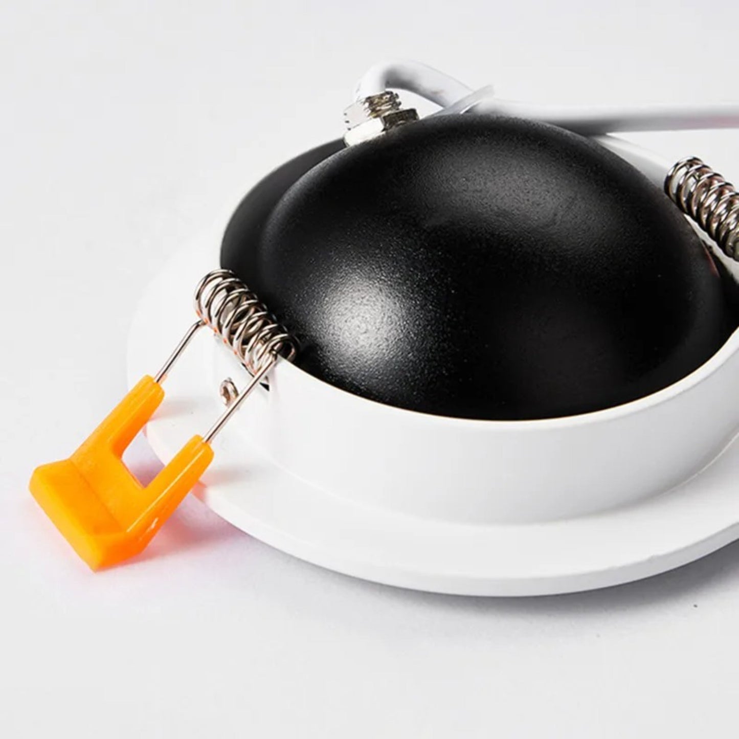 Sleek Adjustable LED Recessed Downlight – Minimalist Ceiling Spotlight for Modern Interiors - Modefinity