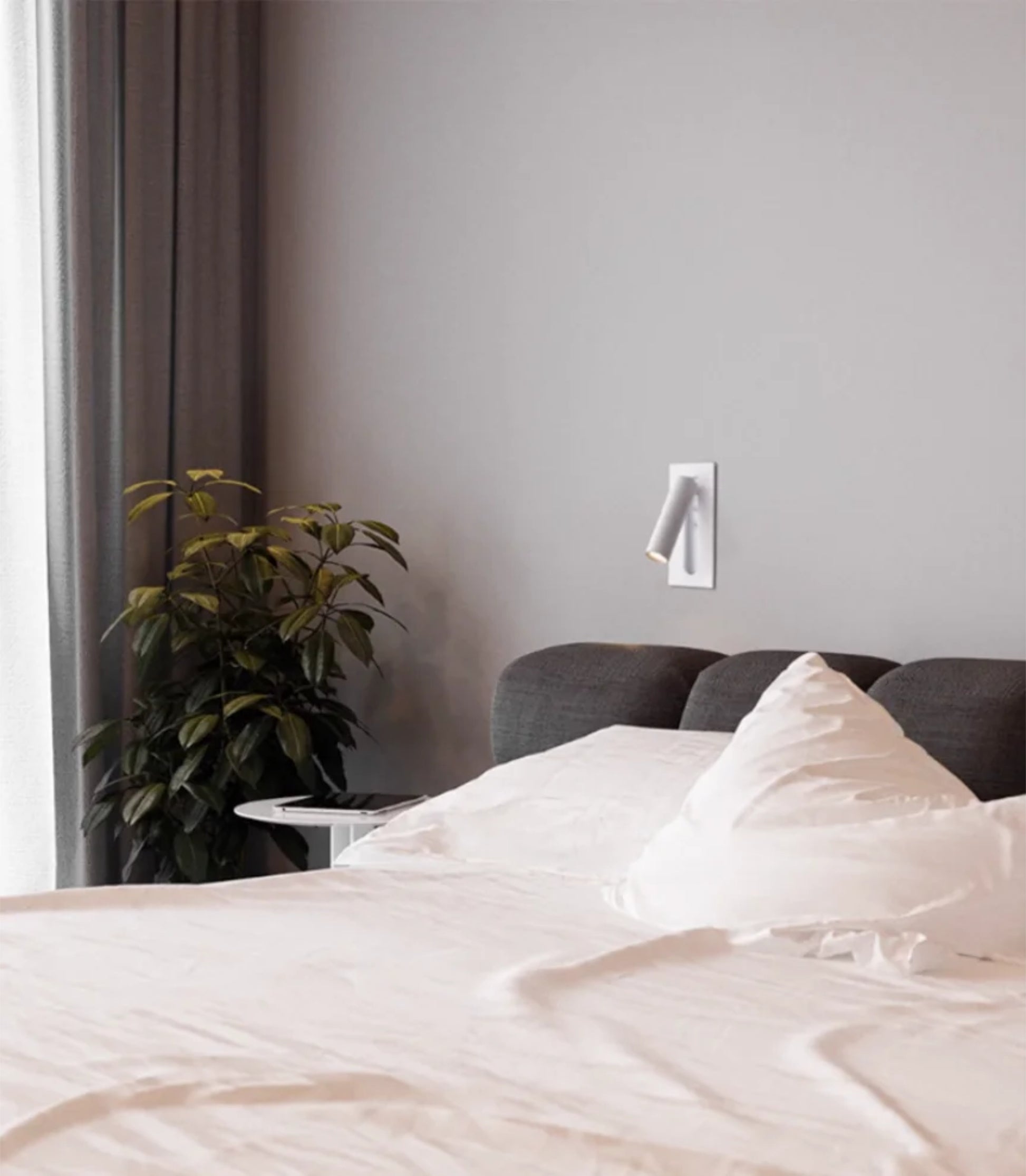 Sleek Adjustable LED Wall Reading Light – Modern Foldable Spotlight - Modefinity