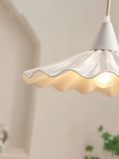 Elegant Wave Pendant Light - Soft Ivory - Modefinity