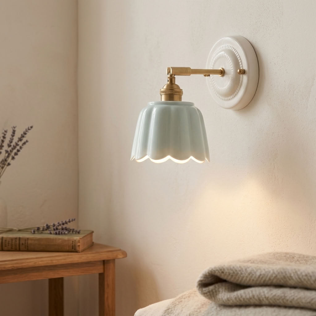 Scalloped Ceramic Wall Sconce – Vintage Fluted Wall Light