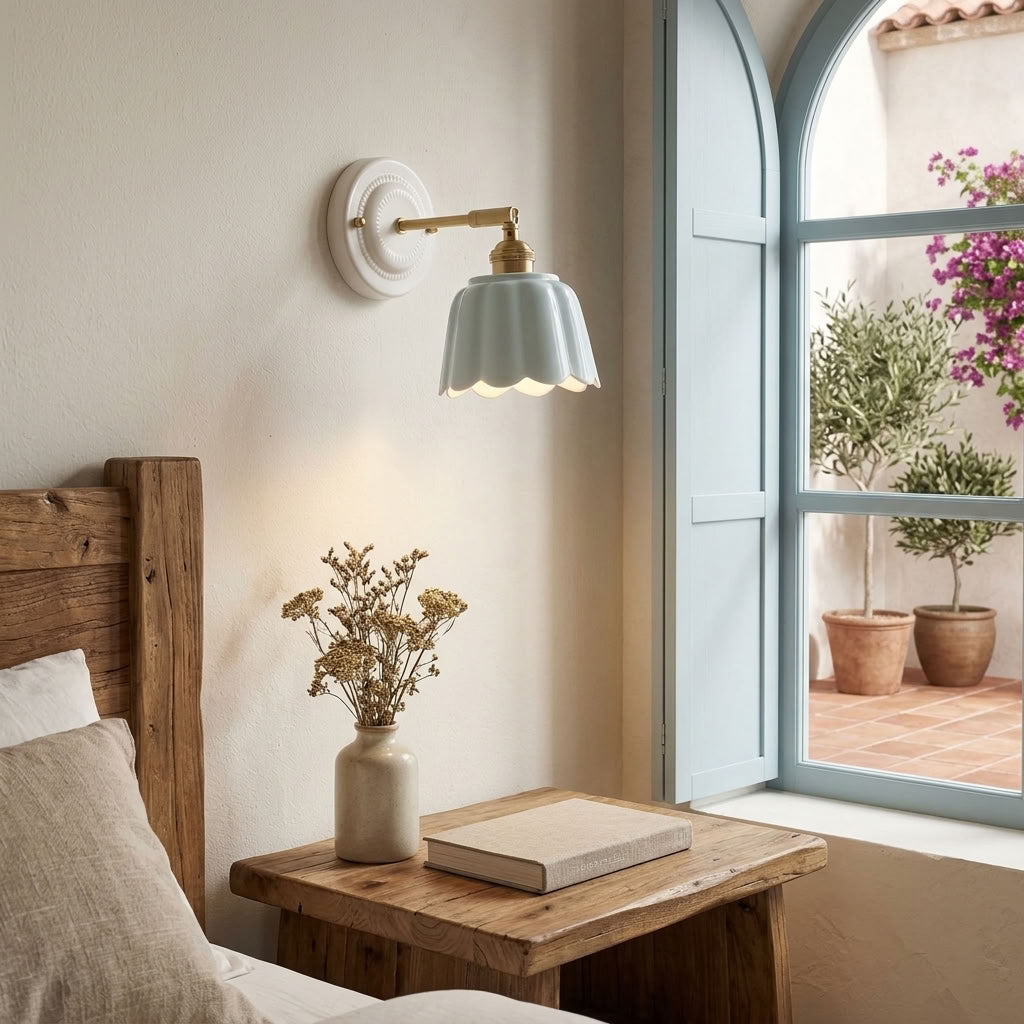 Scalloped Ceramic Wall Sconce – Vintage Fluted Wall Light