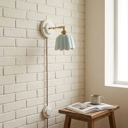 Scalloped Ceramic Wall Sconce – Vintage Fluted Wall Light