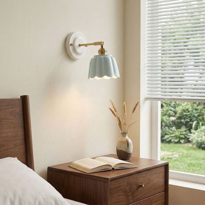 Scalloped Ceramic Wall Sconce – Vintage Fluted Wall Light