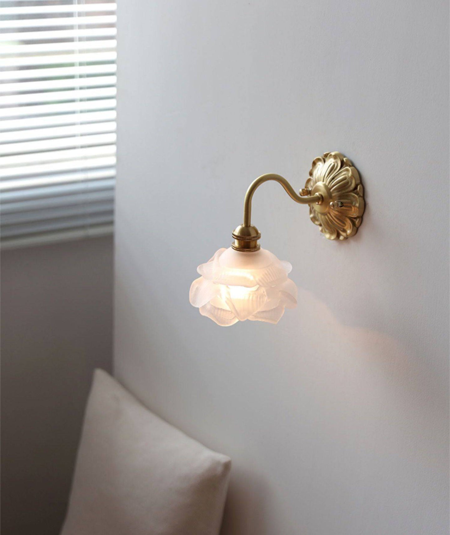 Curved Gooseneck Glass Brass Wall Sconce Light - 230GBWL - Modefinity