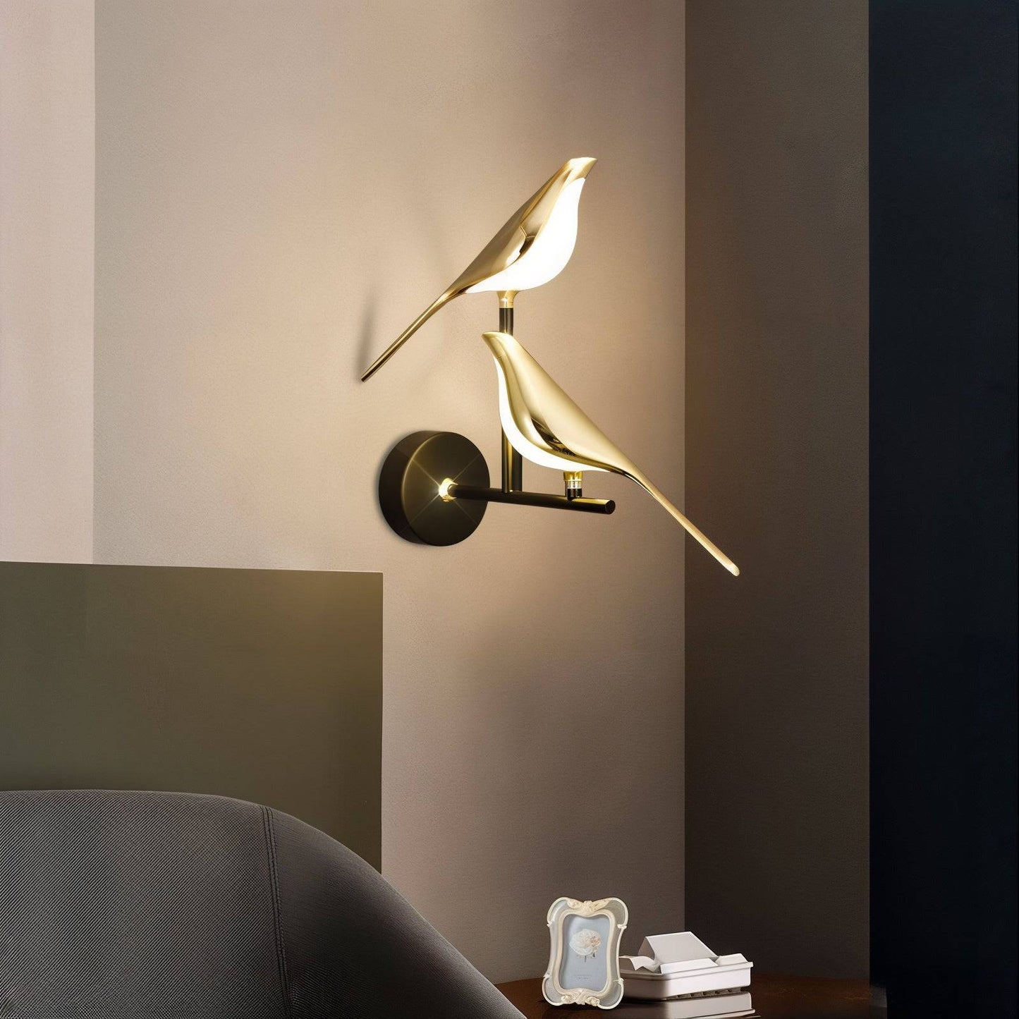 Aplique de pared elegante con forma de pájaro