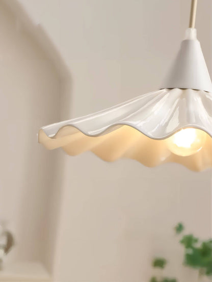 Elegant Wave Pendant Light - Soft Ivory - Modefinity