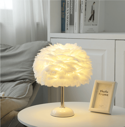 Feather Table Lamp - Modefinity