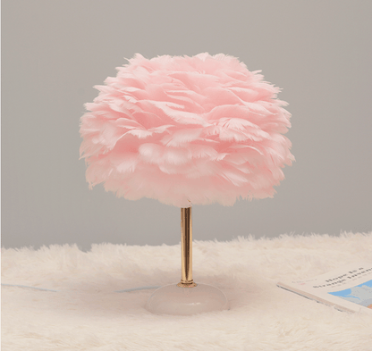 Feather Table Lamp - Modefinity