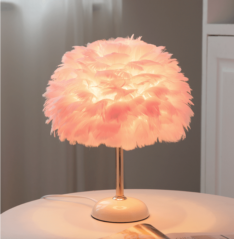 Feather Table Lamp - Modefinity