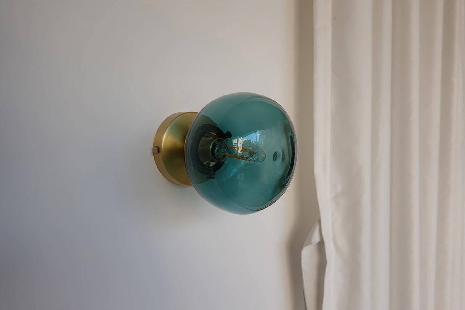 Glass Globe Wall Sconce Light - 214GBWL - Modefinity