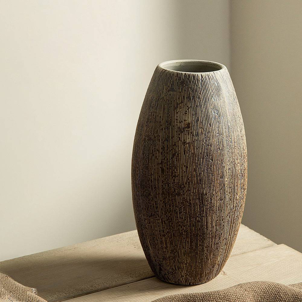 Japandi Dark Ceramic Vases - Modefinity