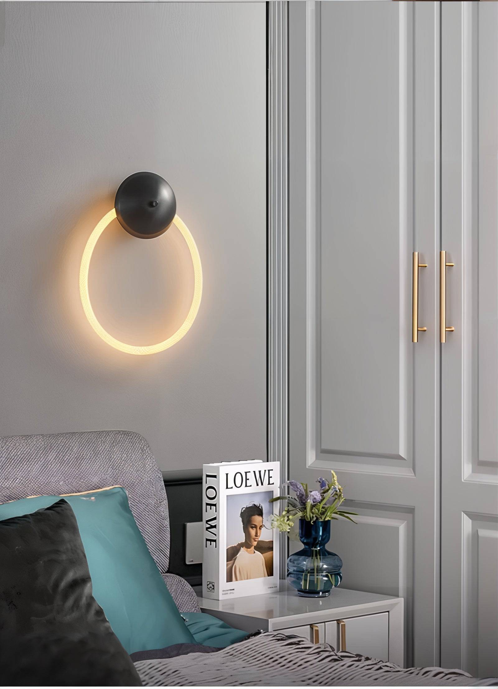 Modern Linear LED Wall Sconce - Modefinity