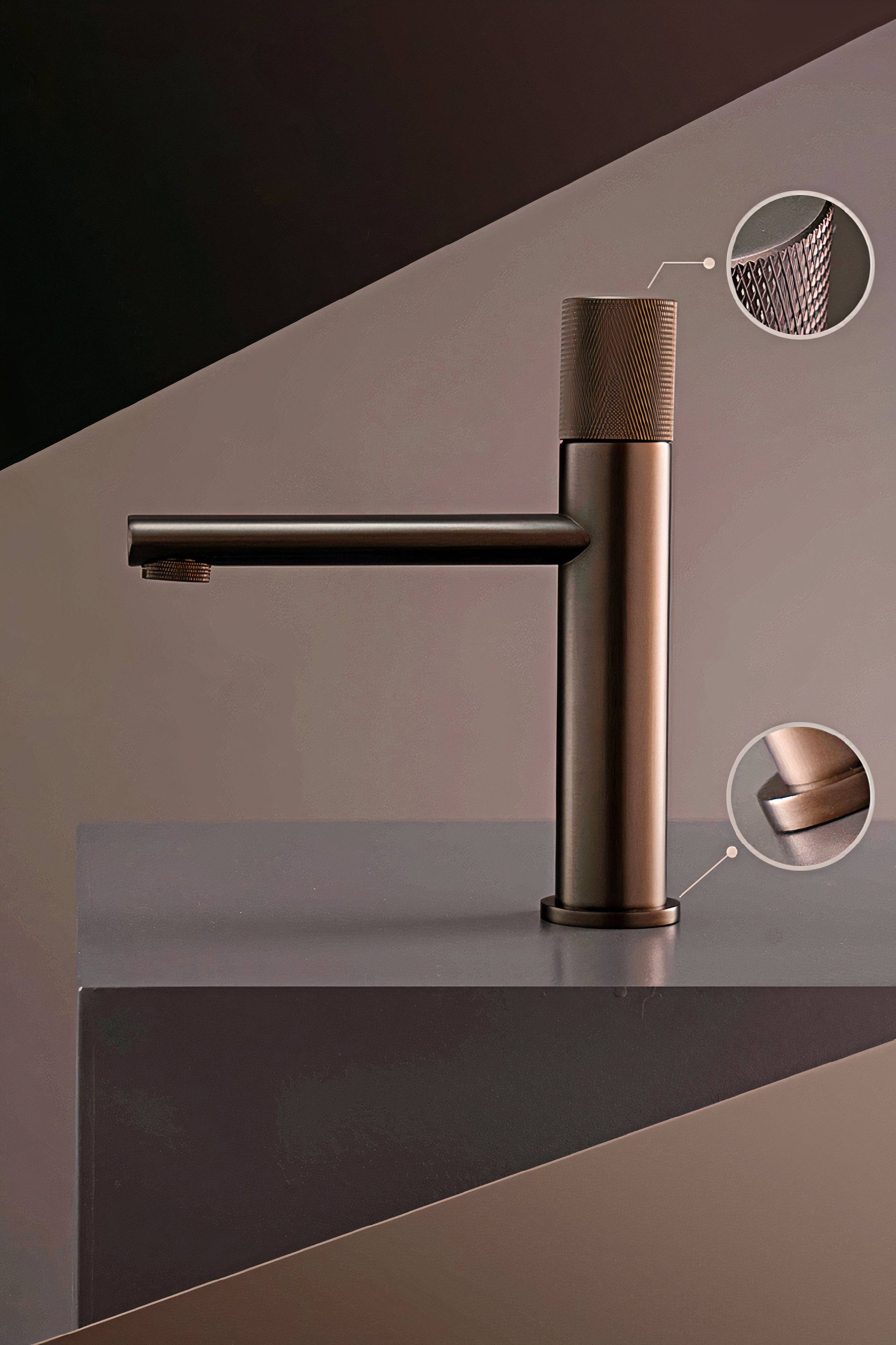 Modern Minimalist Faucet - Sleek Elegance in Two Sizes - Modefinity