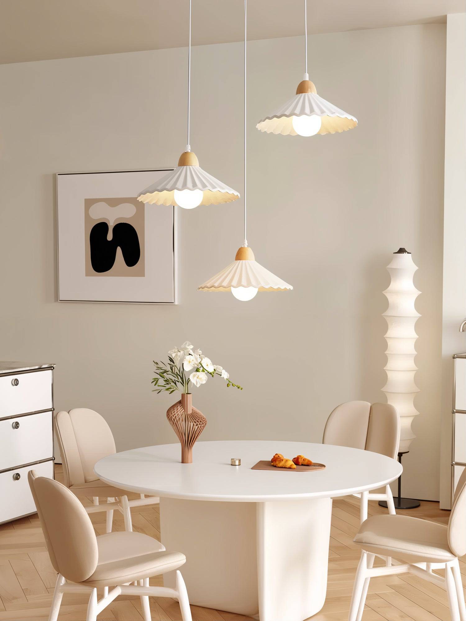 Scalloped Edge Pendant Light - Contemporary Charm - Modefinity