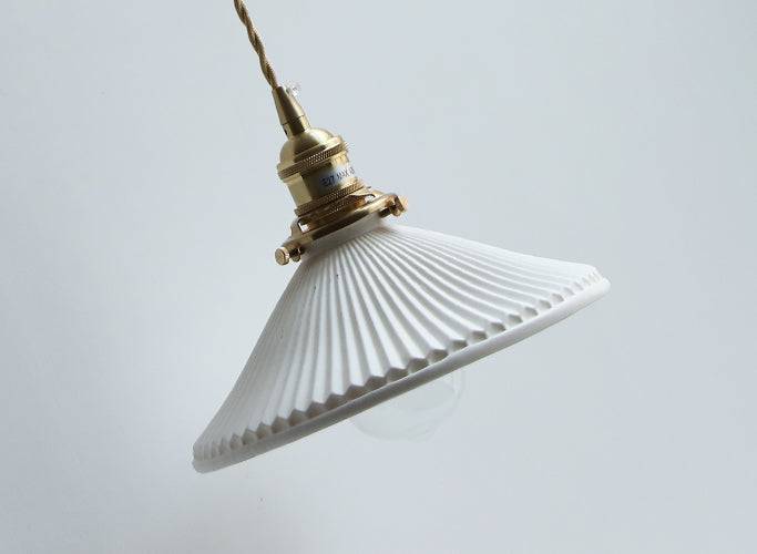 White Ceramic Wall Light - 222ST - Modefinity